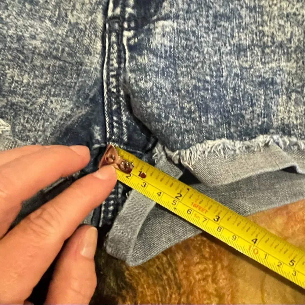 Jean shorts lot sz 3/27 forever 21 acid wash